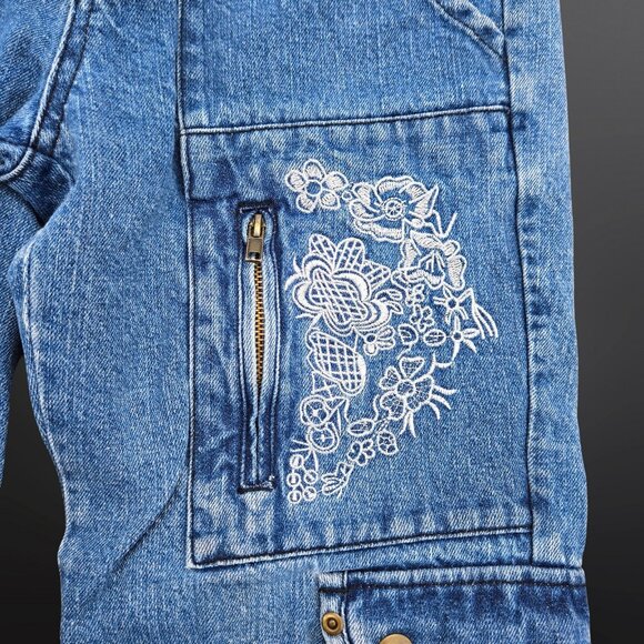 Y2K Denim Capri Cargo Pants Jeans Embroidered Flowers Size 2 Fairy Boho Low Rise - Picture 2 of 6